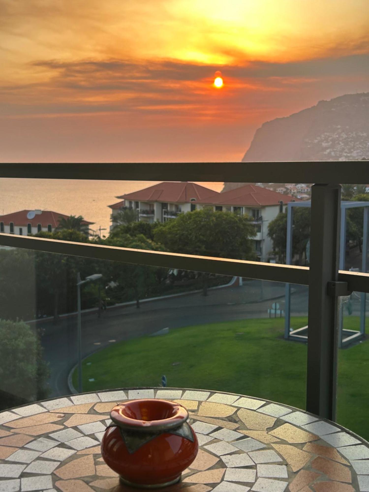 Apartamento Cozy T2 With Ocean View Funchal  Exterior foto